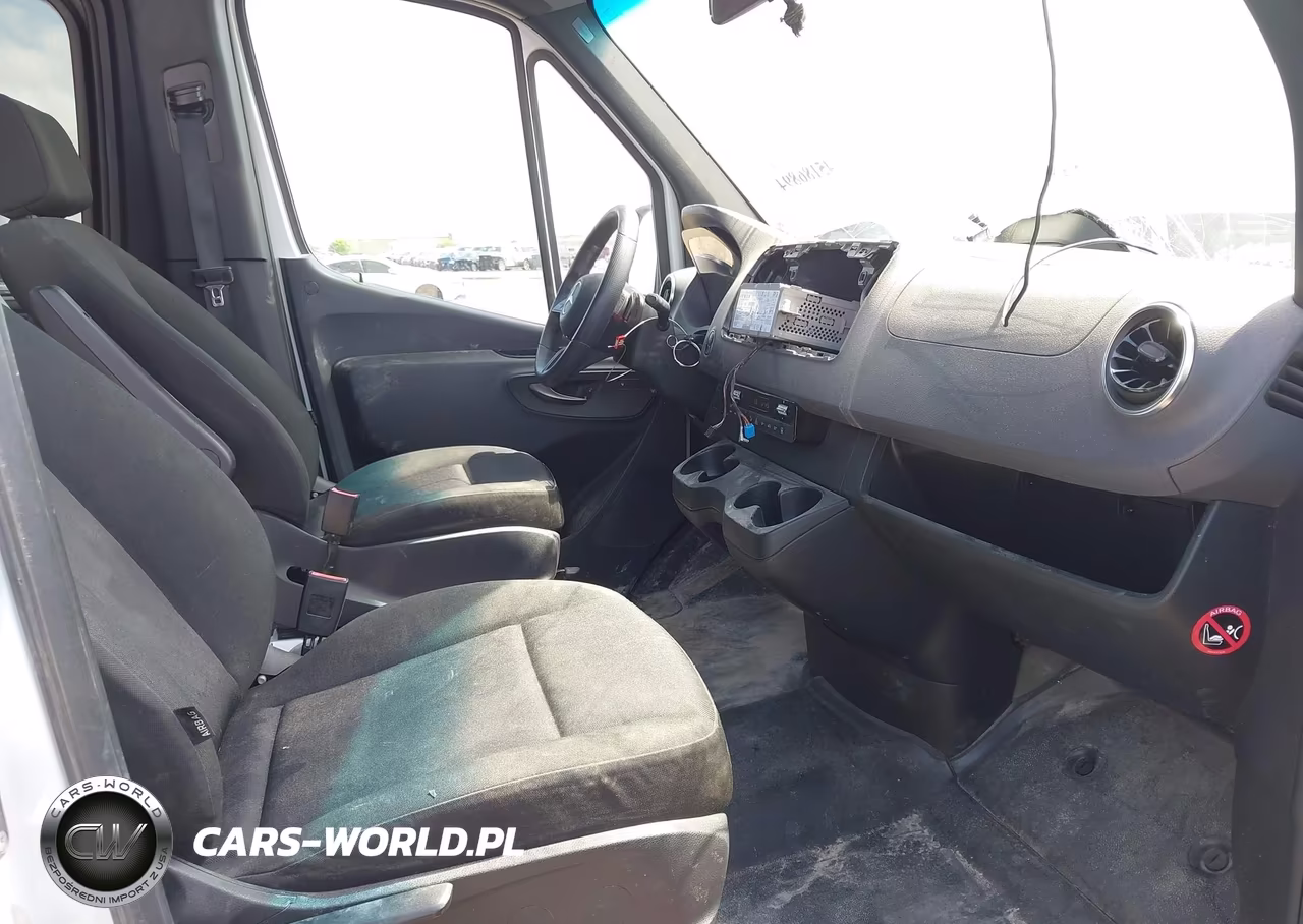 2025 Mercedes-Benz Sprinter 2500 Standard Roof 4-Cyl Diesel VIN:W1Z4KFHY8SP811233 - 5