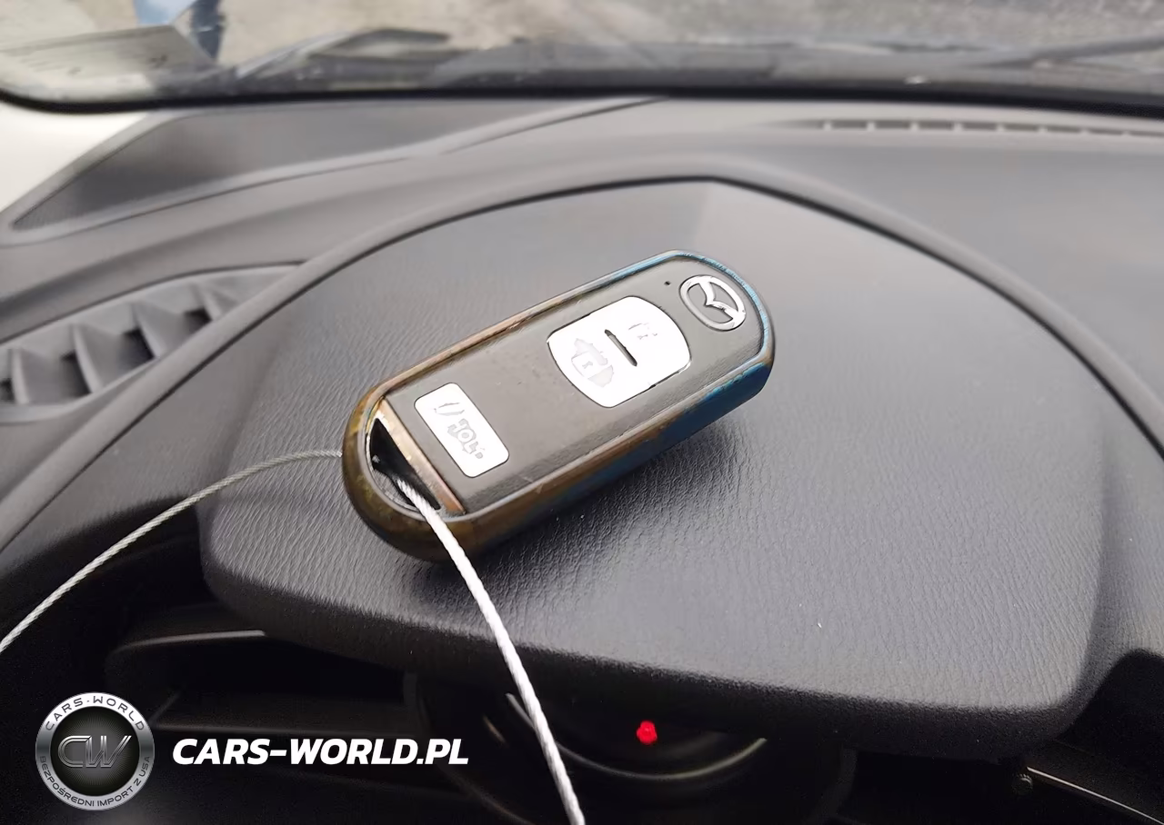 2018 Mazda Mazda3 Touring VIN:3MZBN1L33JM274102 - 11