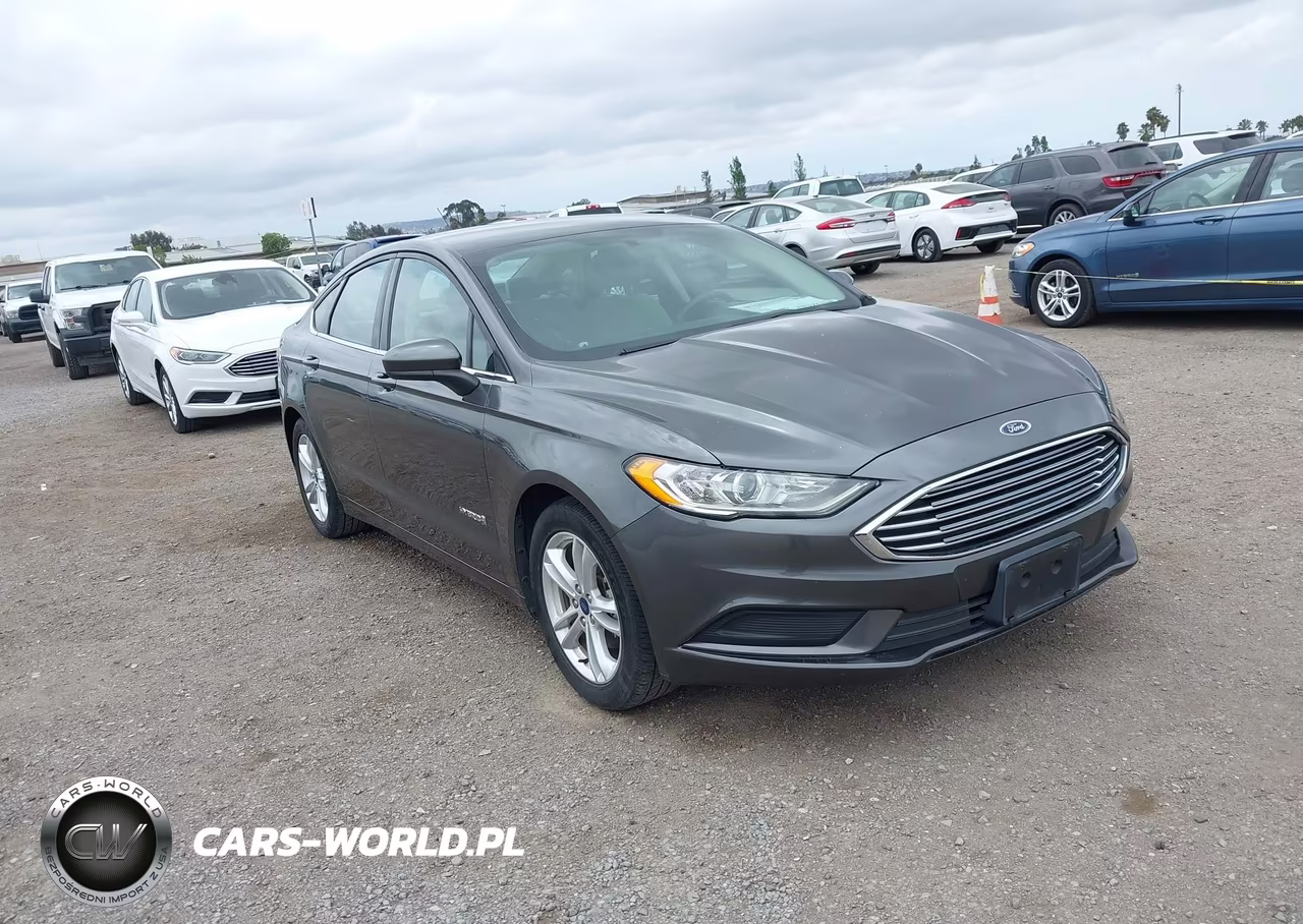 2018 Ford Fusion Hybrid S – zdjęcie 1 z 17