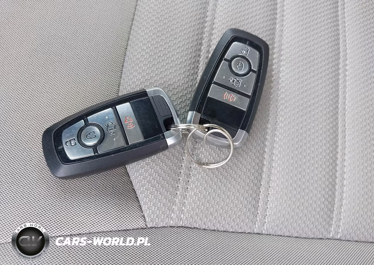 2018 Ford Fusion Hybrid S VIN:3FA6P0UU4JR254319 - 11