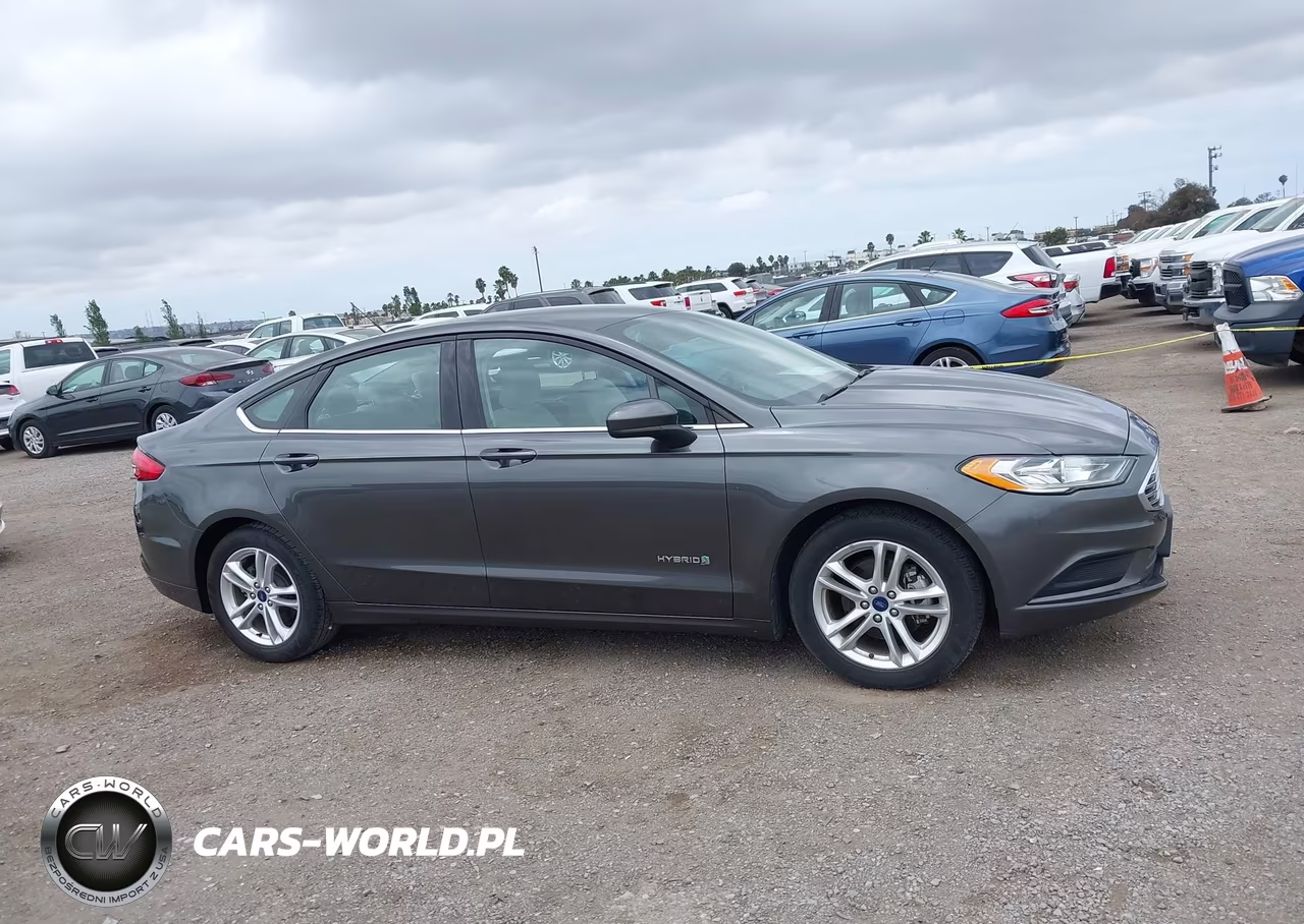 2018 Ford Fusion Hybrid S VIN:3FA6P0UU4JR254319 - 14