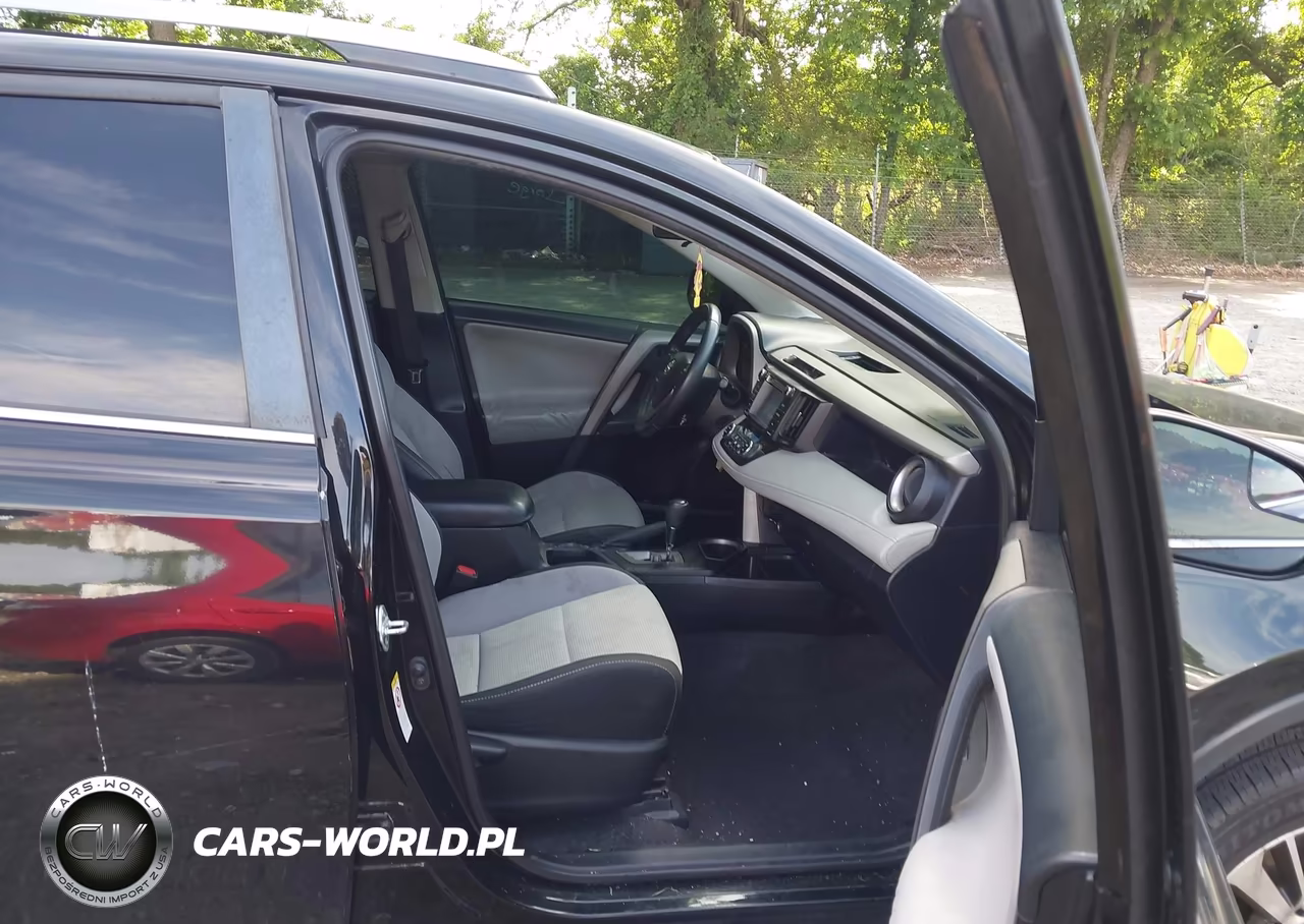 2017 Toyota Rav4 Xle VIN:2T3WFREV0HW313395 - 5