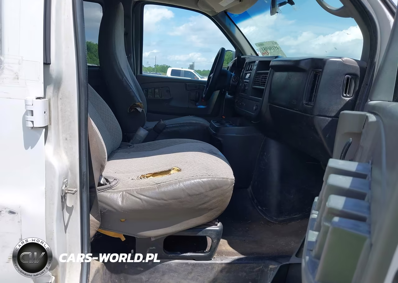 2011 Chevrolet Express 3500 Lt VIN:1GAZG1FG4B1171577 - 5