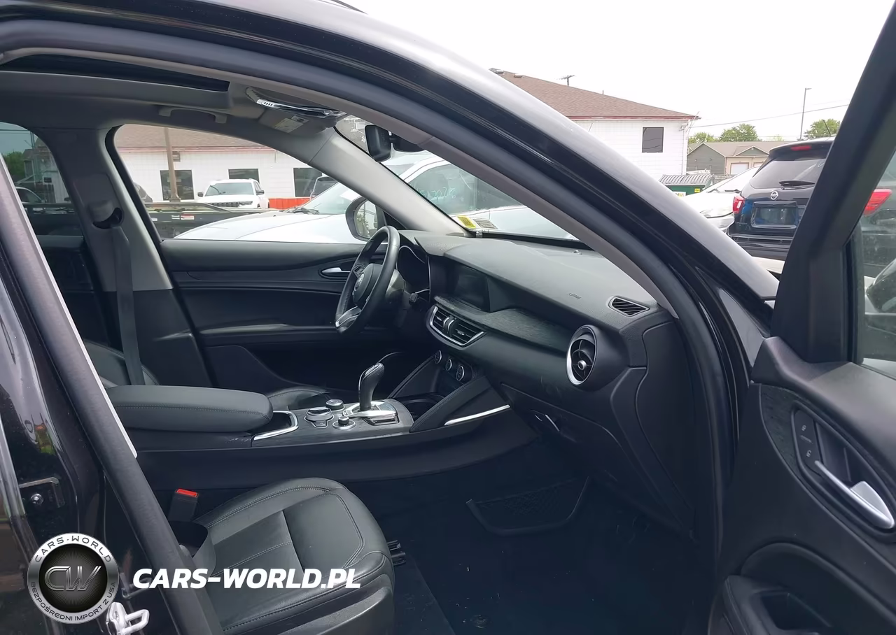 2021 Alfa Romeo Stelvio Awd VIN:ZASPAKAN1M7D00264 - 5