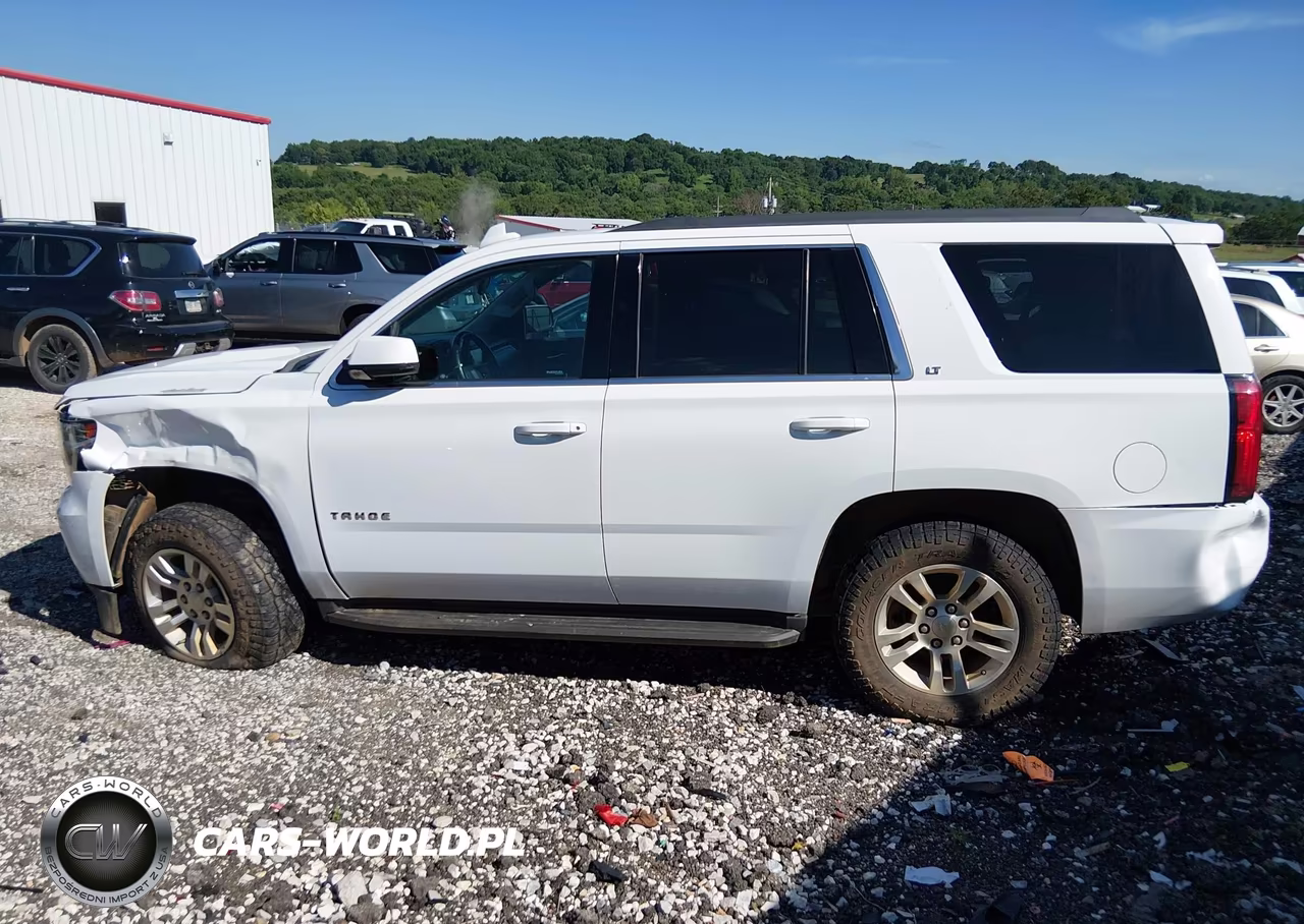2018 Chevrolet Tahoe Lt VIN:1GNSCBKC6JR110610 - 14