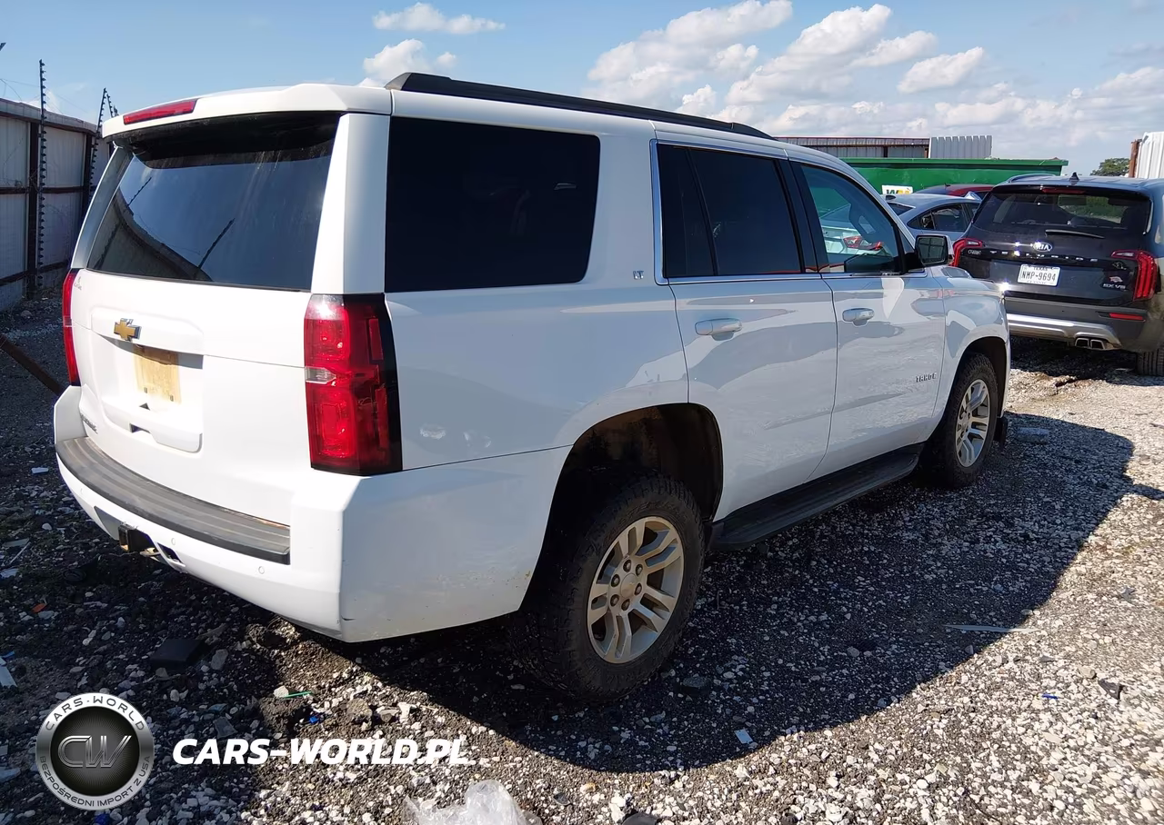 2018 Chevrolet Tahoe Lt VIN:1GNSCBKC6JR110610 - 4