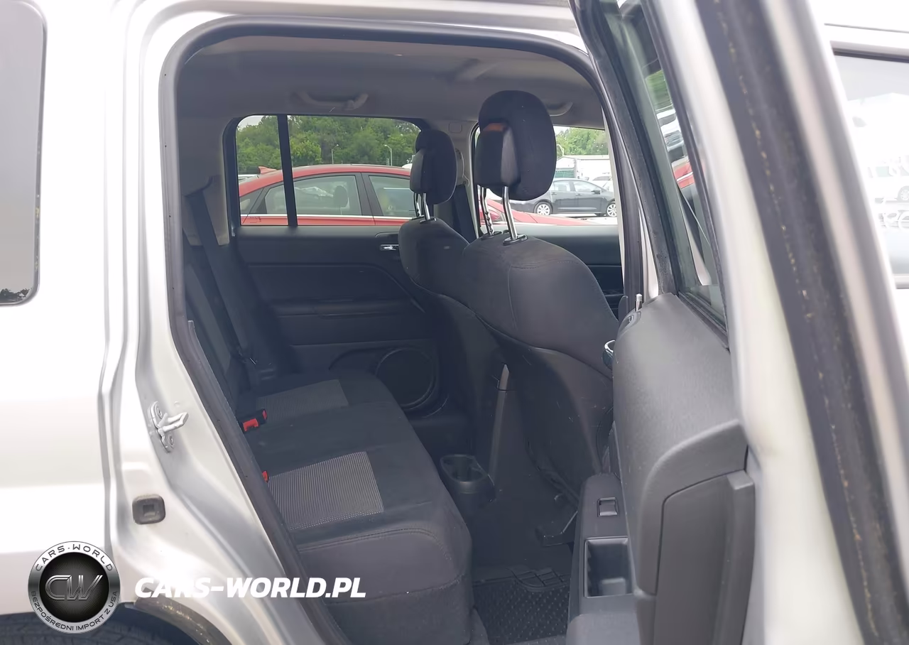 2011 Jeep Patriot Sport VIN:1J4NF1GBXBD279528 - 8