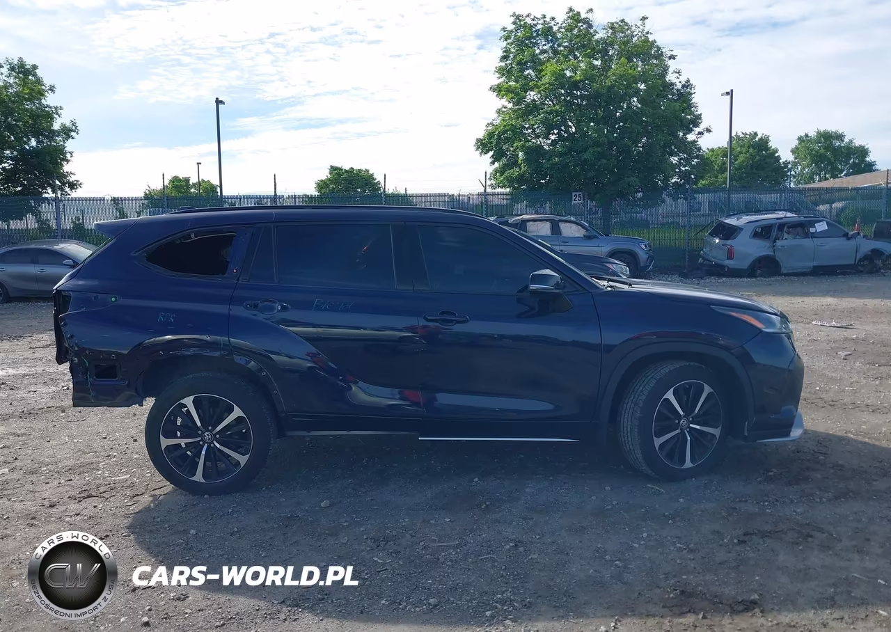 2022 Toyota Highlander Xse VIN:5TDLZRBH0NS248795 - 12