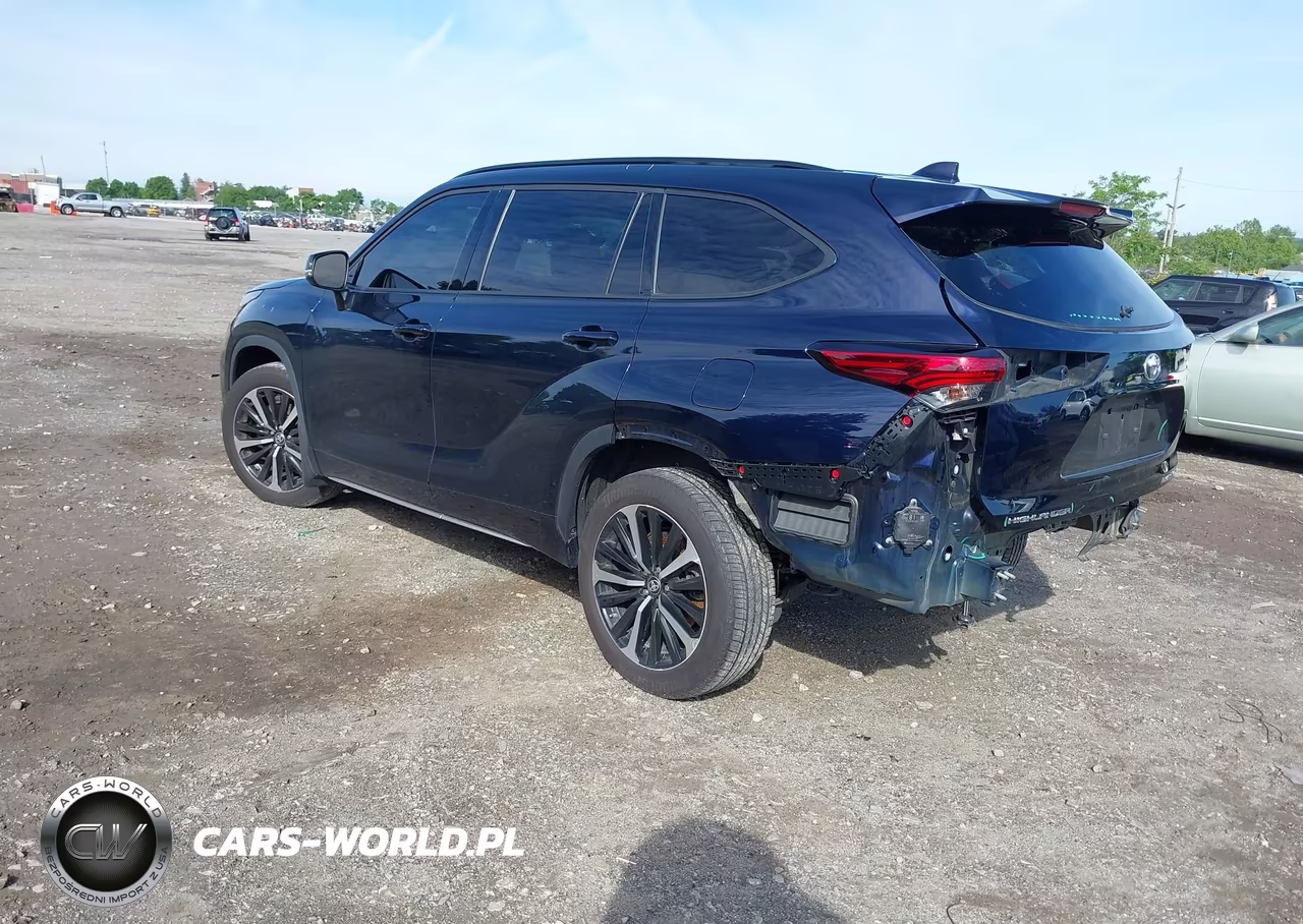 2022 Toyota Highlander Xse VIN:5TDLZRBH0NS248795 - 3