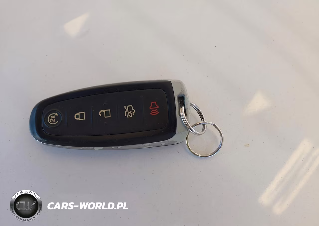 2019 Ford Escape Titanium VIN:1FMCU9J90KUA82600 - 11