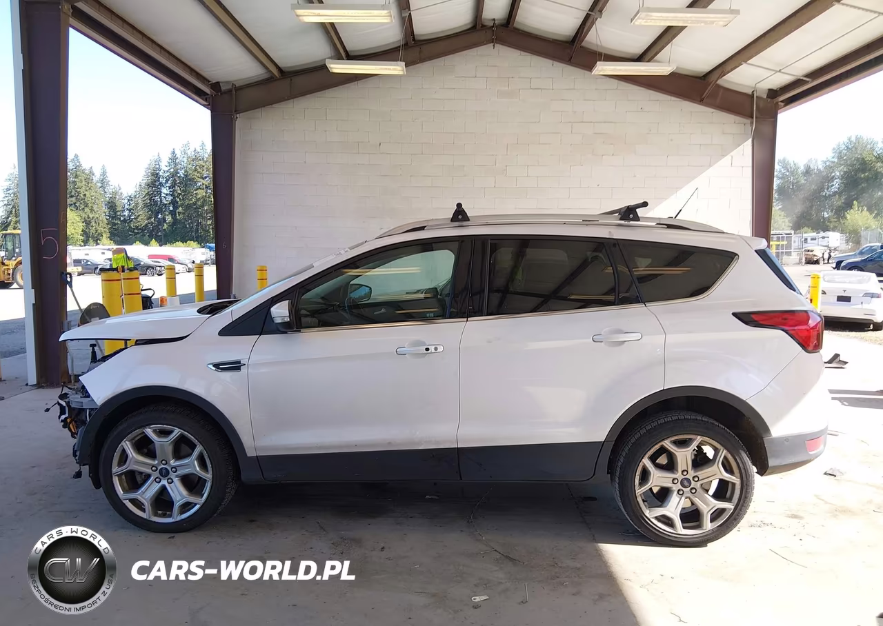 2019 Ford Escape Titanium VIN:1FMCU9J90KUA82600 - 15