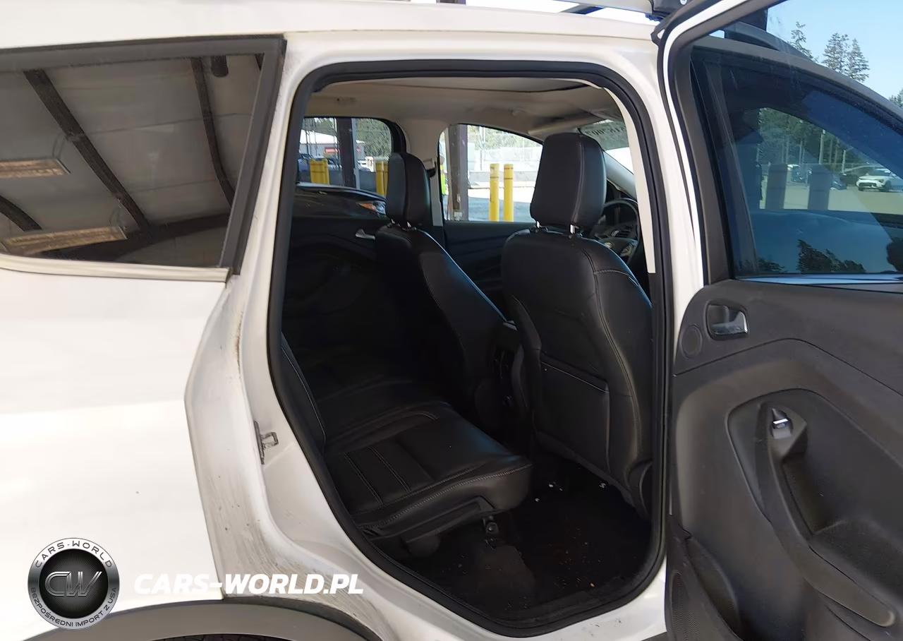 2019 Ford Escape Titanium VIN:1FMCU9J90KUA82600 - 8