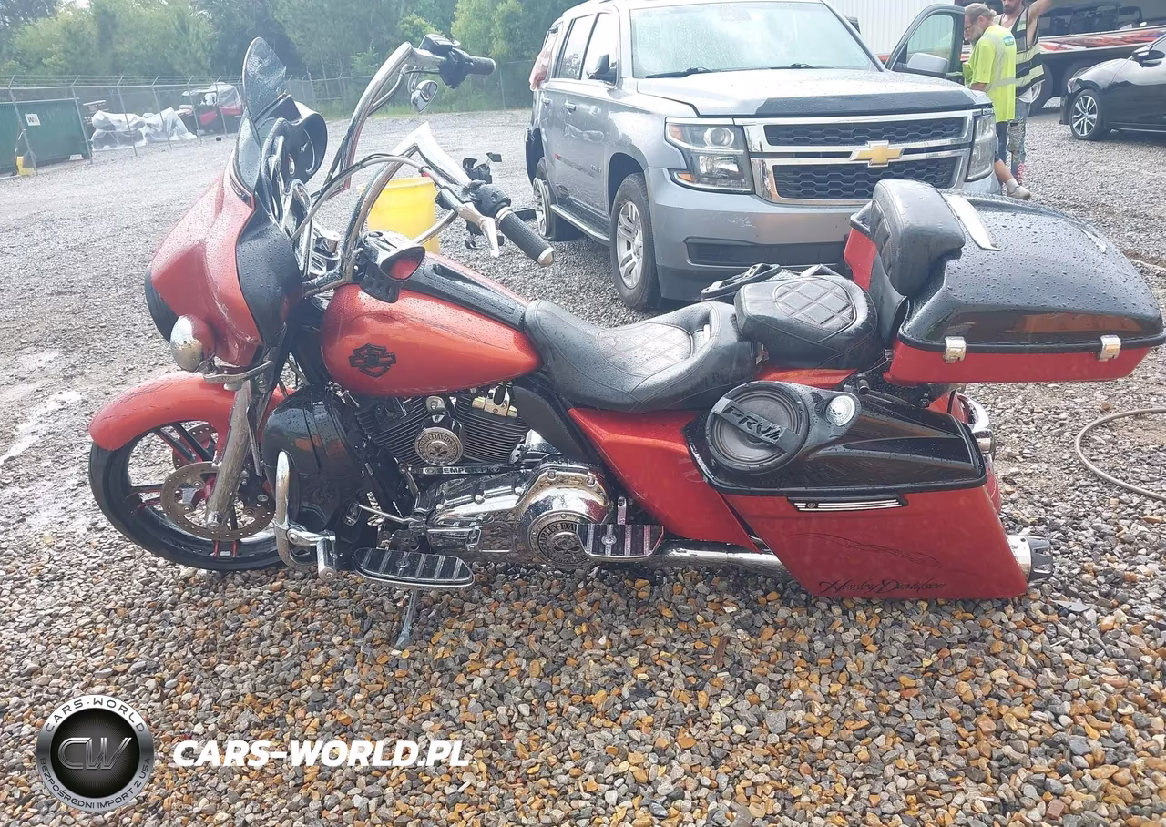 2011 Harley-Davidson Flhx VIN:1HD1KB419BB603130 - 13