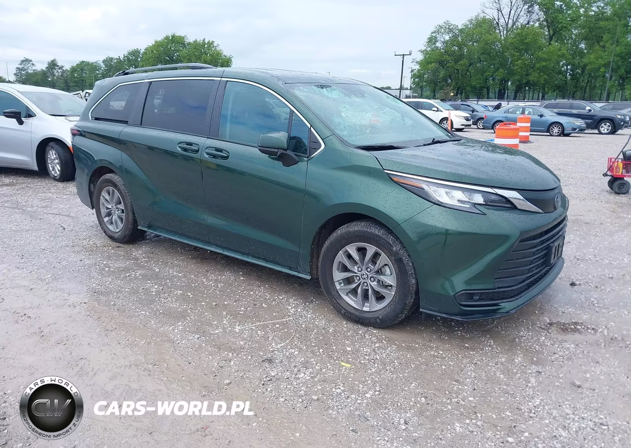 2023 Toyota Sienna Le – zdjęcie 1 z 19