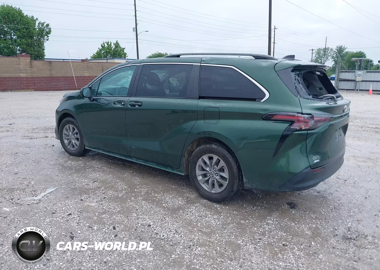 2023 Toyota Sienna Le VIN:5TDKSKFC1PS080478 - 3