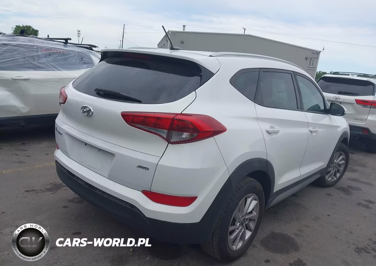 2017 Hyundai Tucson Se VIN:KM8J3CA48HU274383 - 4