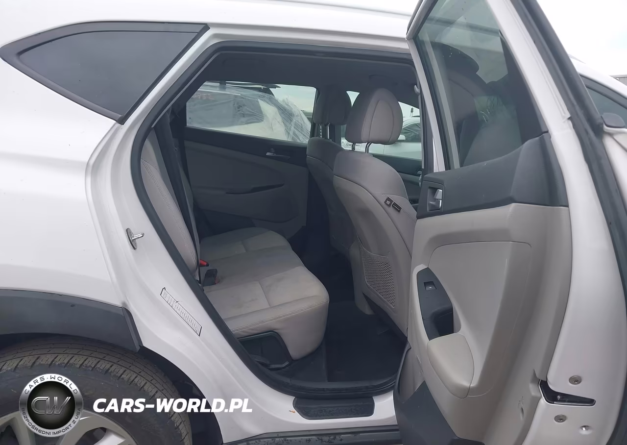 2017 Hyundai Tucson Se VIN:KM8J3CA48HU274383 - 8