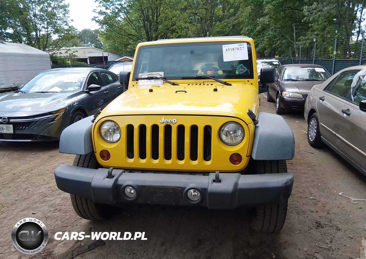 2011 Jeep Wrangler Unlimited Sport VIN:1J4HA3H17BL528757 - 12
