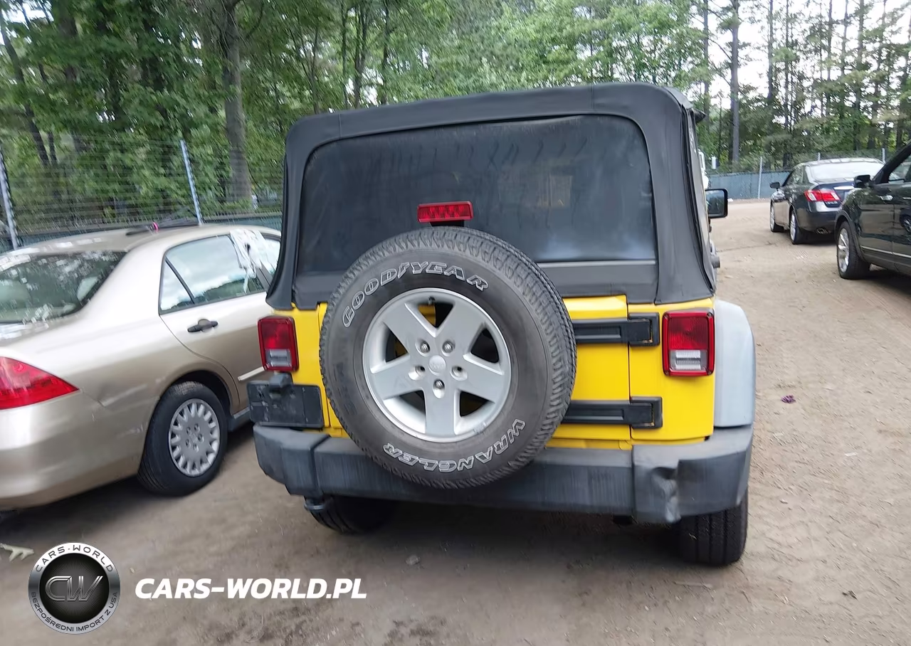 2011 Jeep Wrangler Unlimited Sport VIN:1J4HA3H17BL528757 - 16