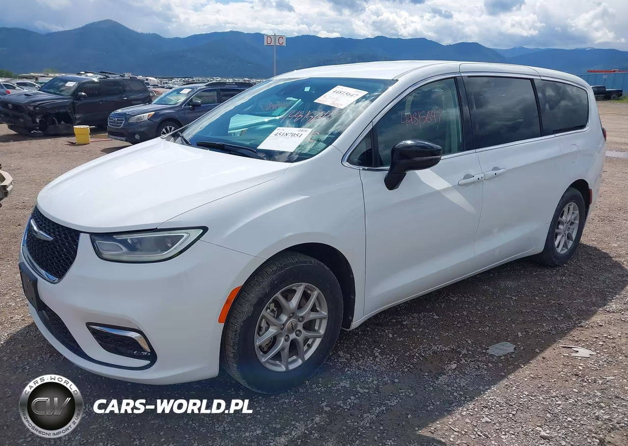 2024 Chrysler Pacifica Touring L VIN:2C4RC1BG2RR167686 - 2