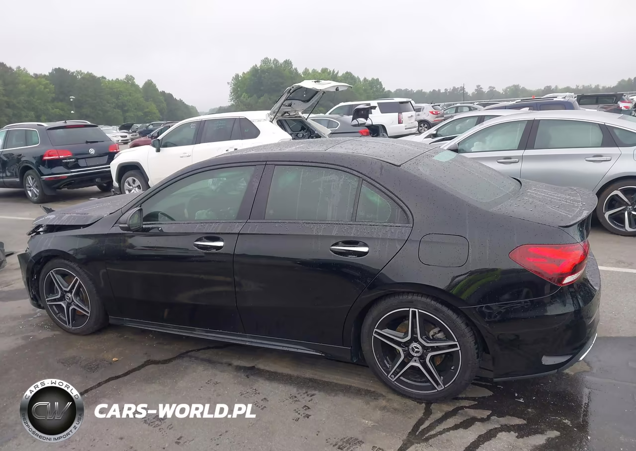 2020 Mercedes-Benz A 220 4Matic VIN:W1K3G4FB9LJ235218 - 14