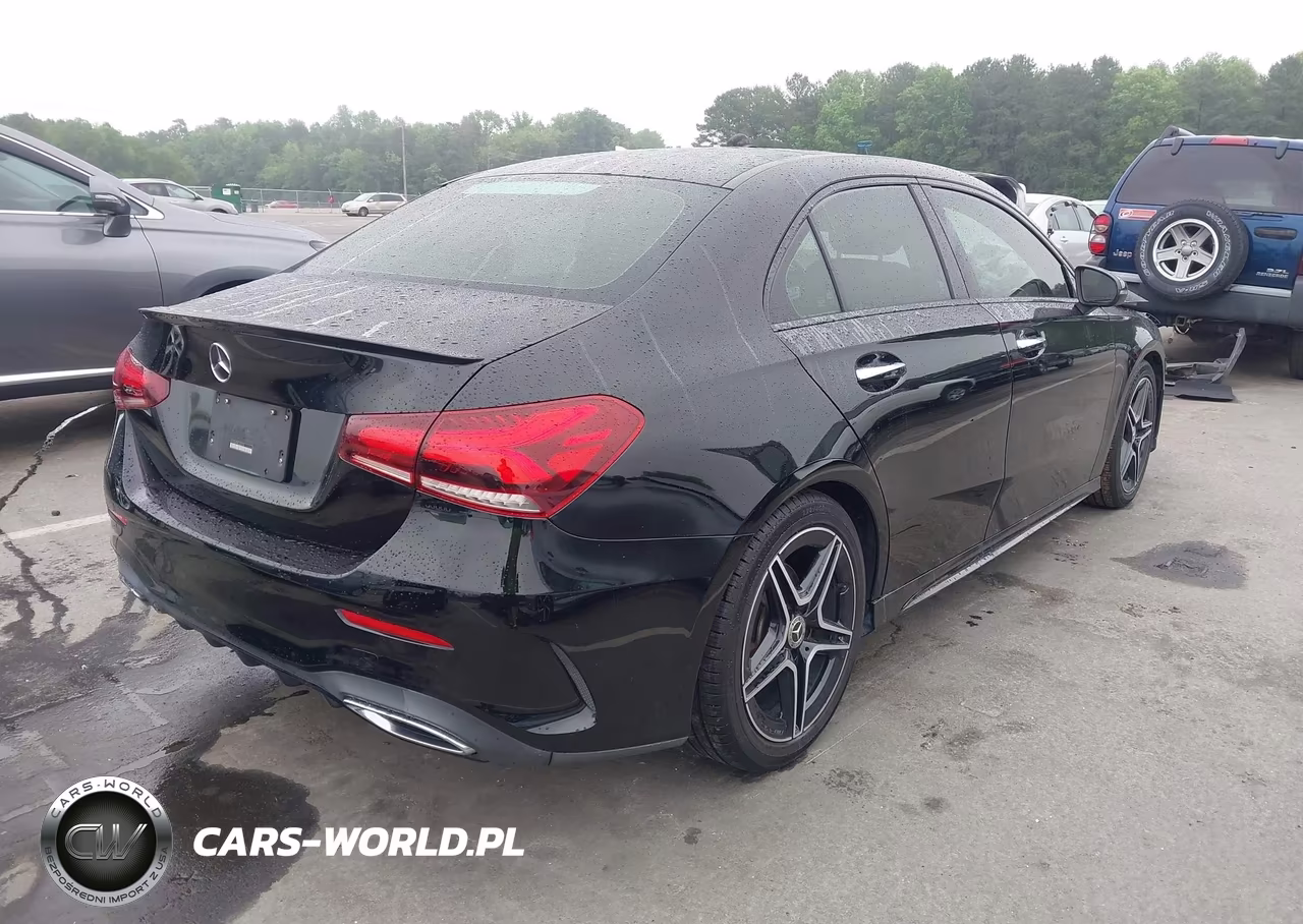 2020 Mercedes-Benz A 220 4Matic VIN:W1K3G4FB9LJ235218 - 4
