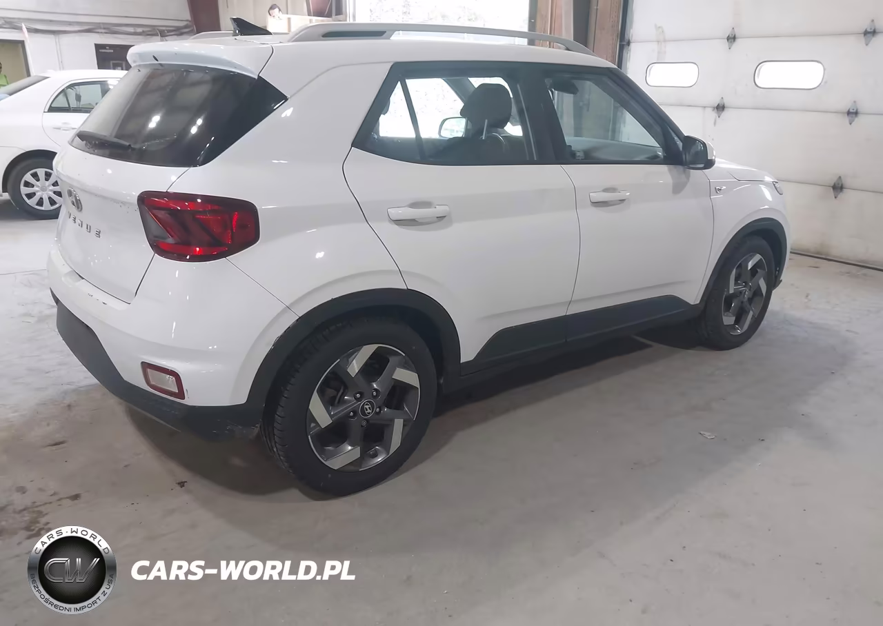 2021 Hyundai Venue Sel VIN:KMHRC8A37MU081269 - 4