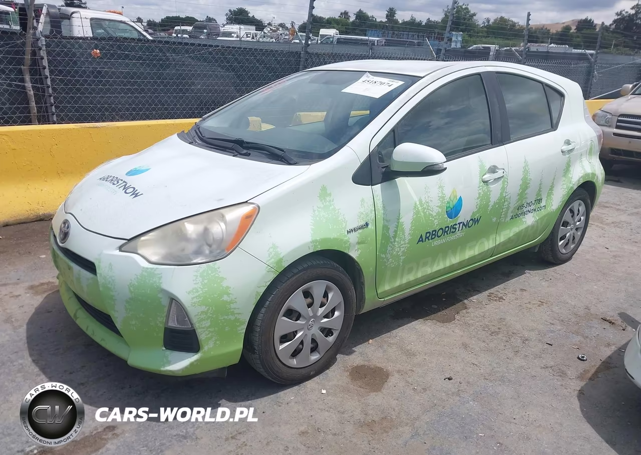 2013 Toyota Prius C One VIN:JTDKDTB36D1556819 - 2