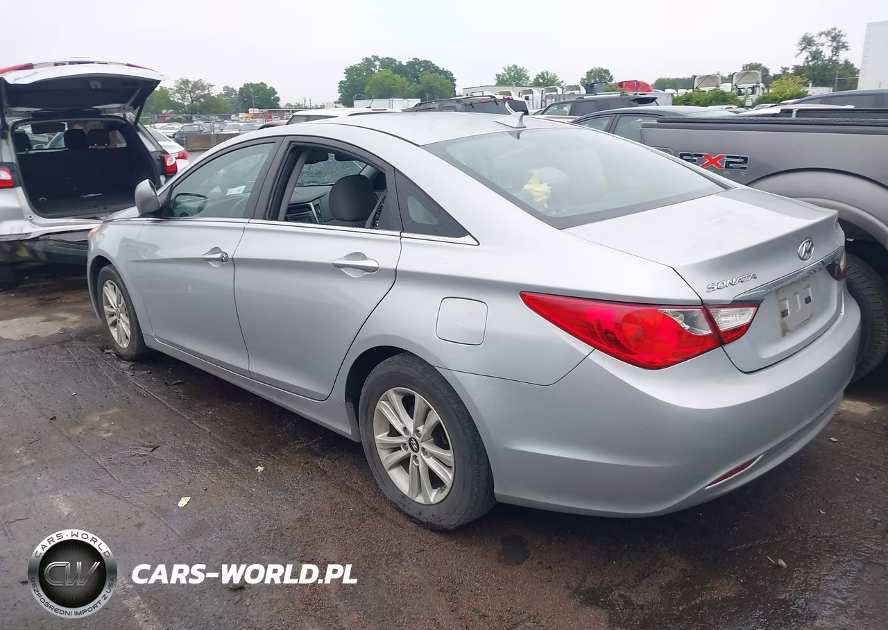 2012 Hyundai Sonata Gls VIN:5NPEB4AC5CH406105 - 3