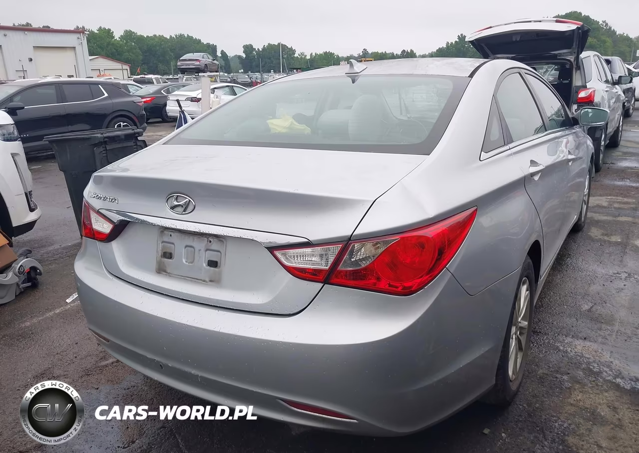 2012 Hyundai Sonata Gls VIN:5NPEB4AC5CH406105 - 4