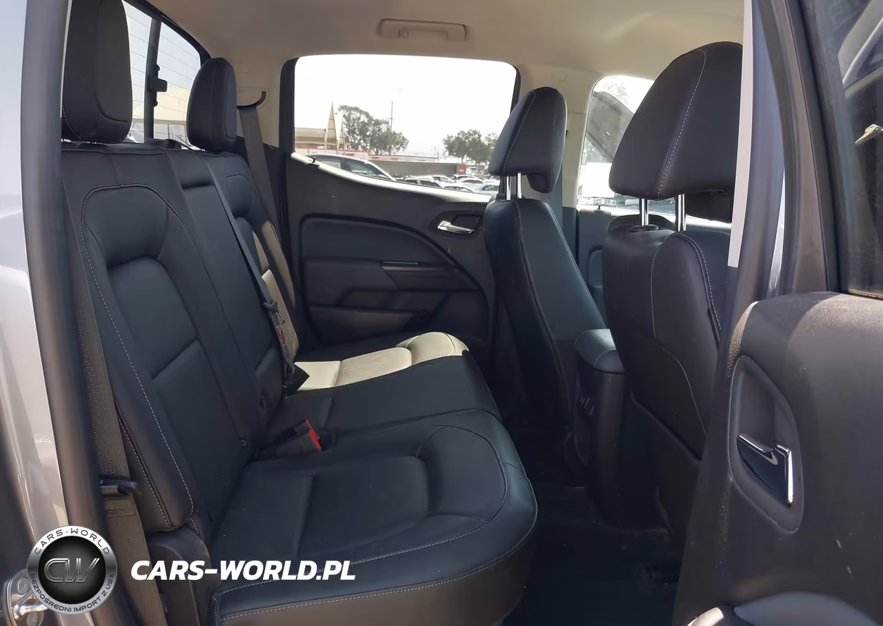 2018 Chevrolet Colorado Z71 VIN:1GCGSDEN1J1109891 - 8