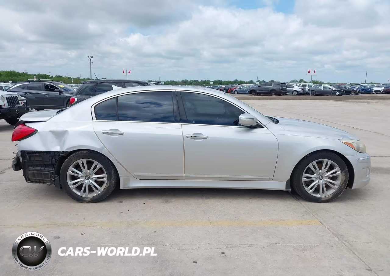 2012 Hyundai Genesis 3.8 VIN:KMHGC4DD2CU200851 - 13