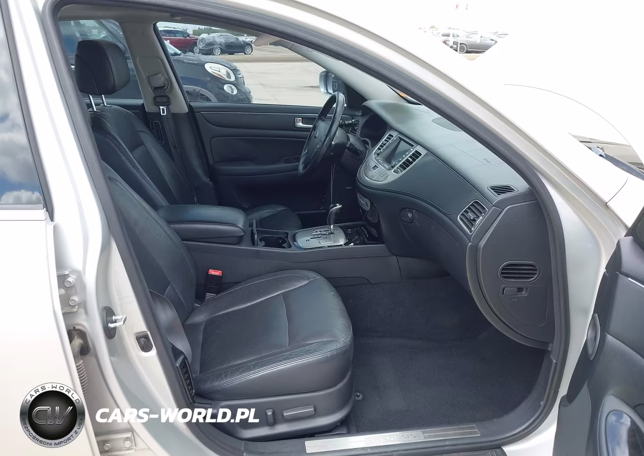 2012 Hyundai Genesis 3.8 VIN:KMHGC4DD2CU200851 - 5