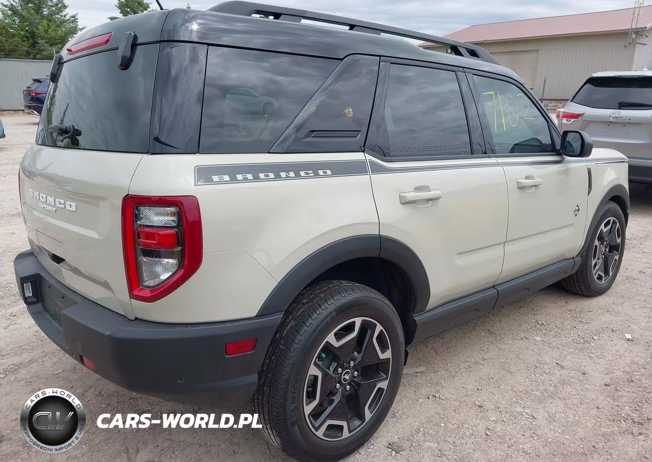 2024 Ford Bronco Sport Outer Banks VIN:3FMCR9C67RRF16484 - 4