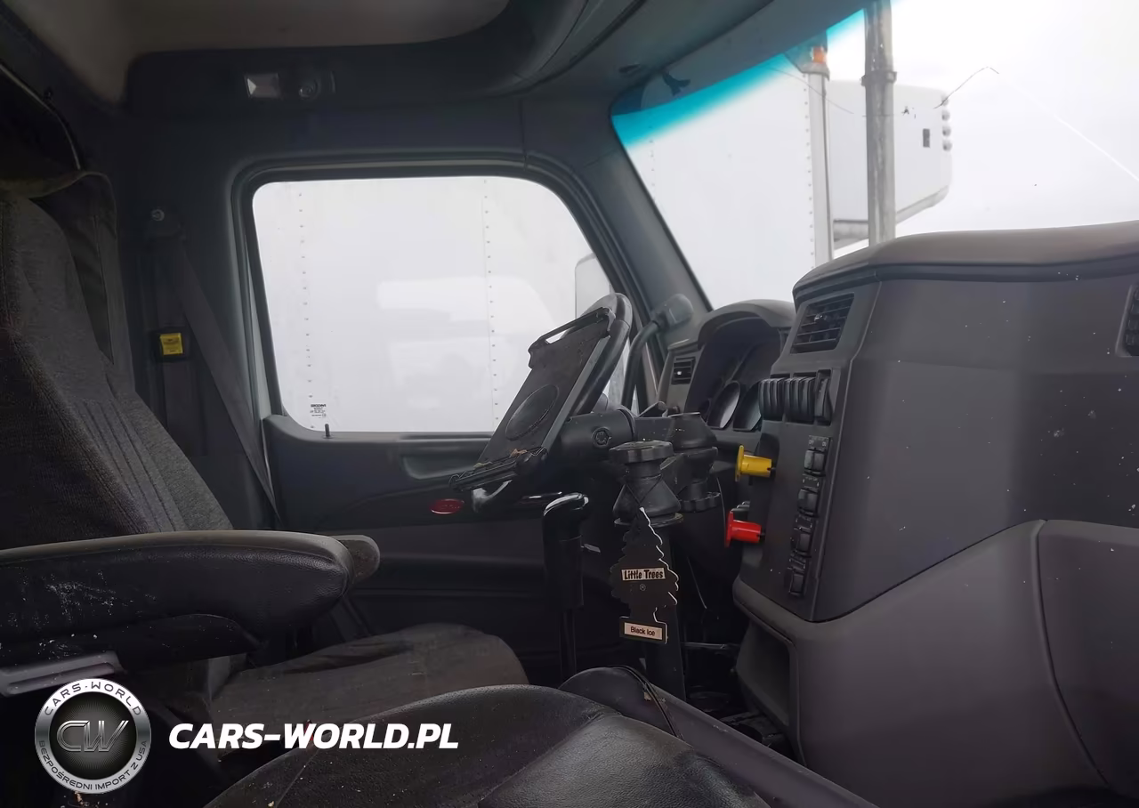 2016 Peterbilt 579 VIN:1XPBDP9XXGD321647 - 5