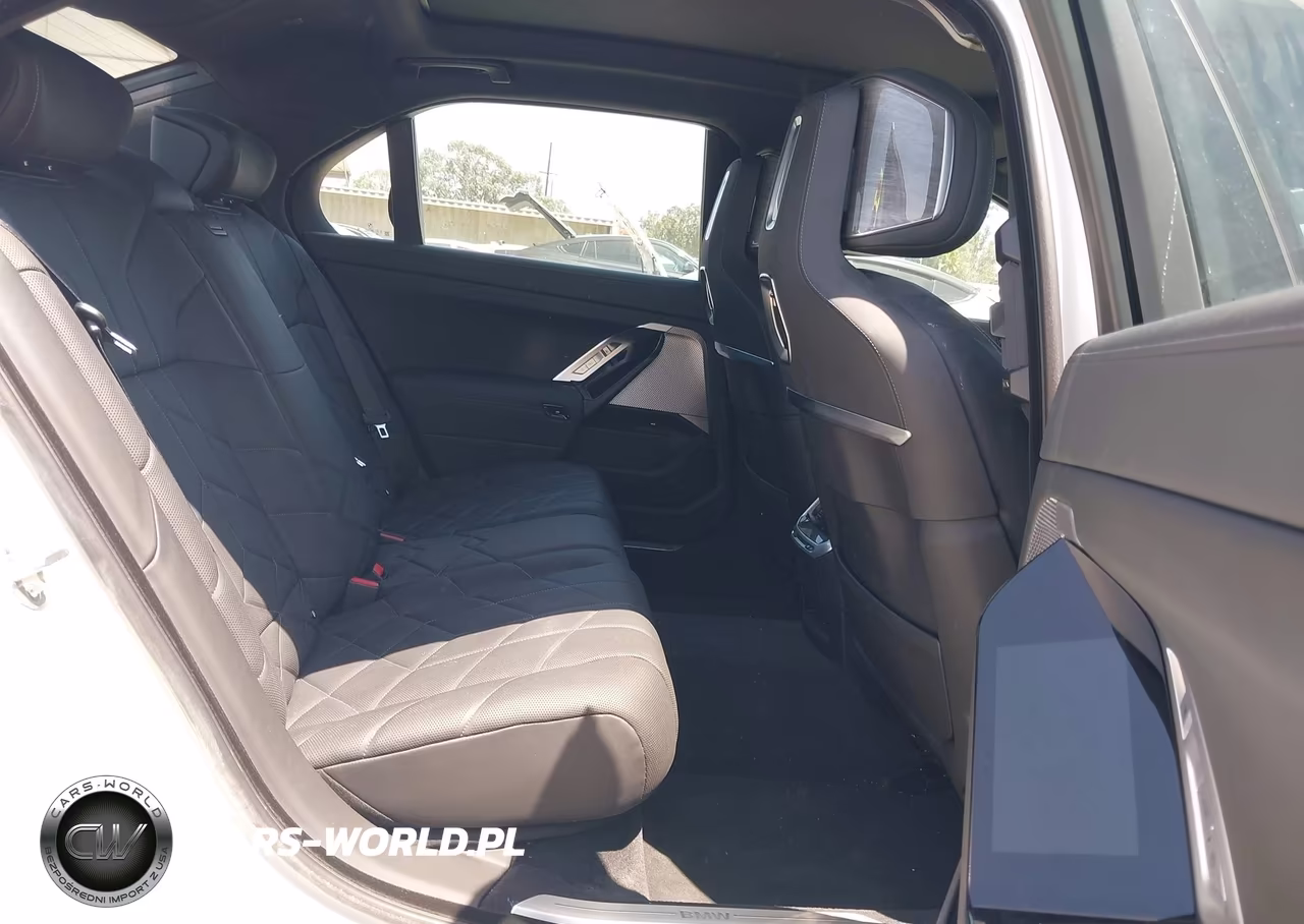 2025 BMW I7 Edrive50 VIN:WBY43EJ02SCT41887 - 8
