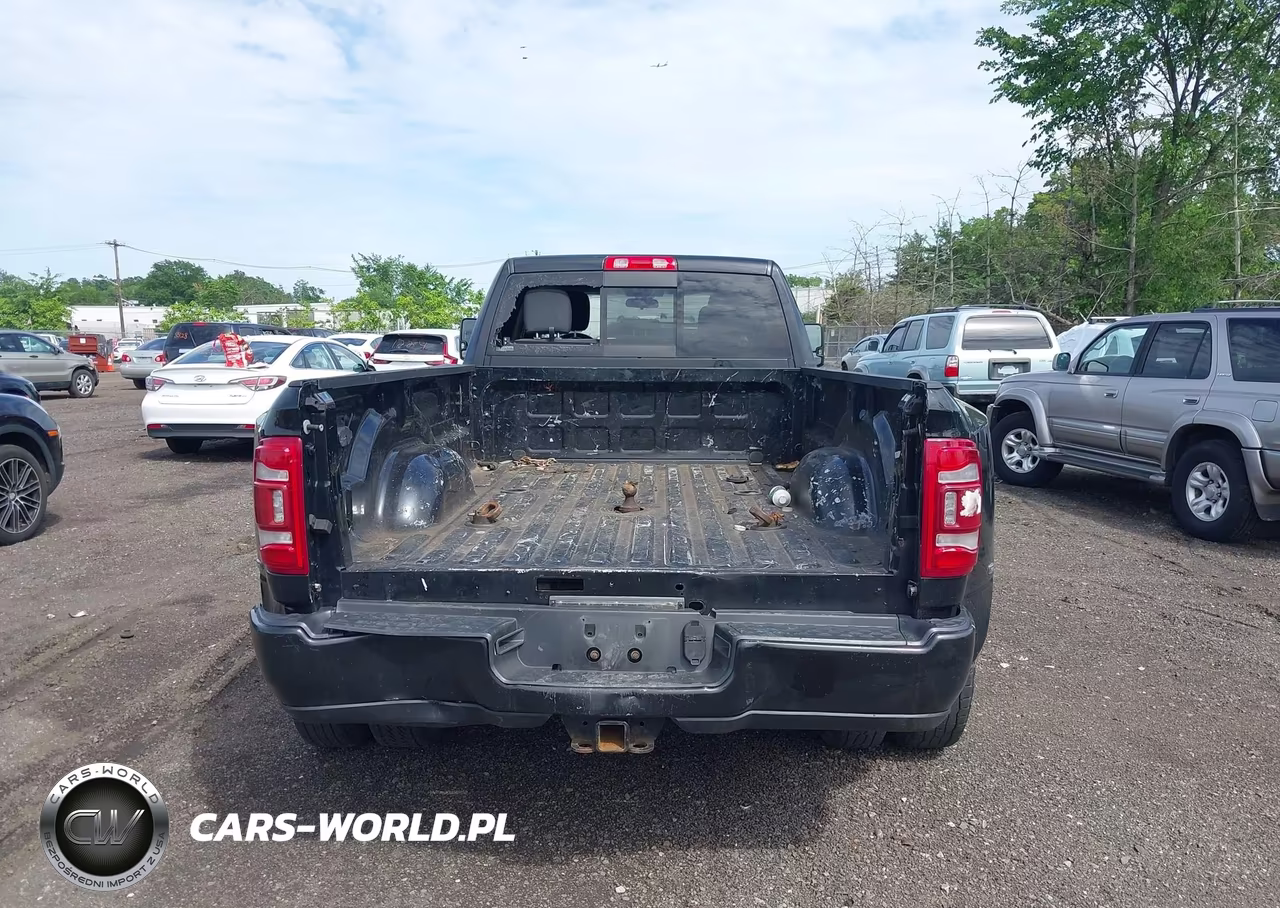 2020 Ram 3500 Tradesman 4X4 8' Box VIN:3C63RRGL2LG236129 - 17