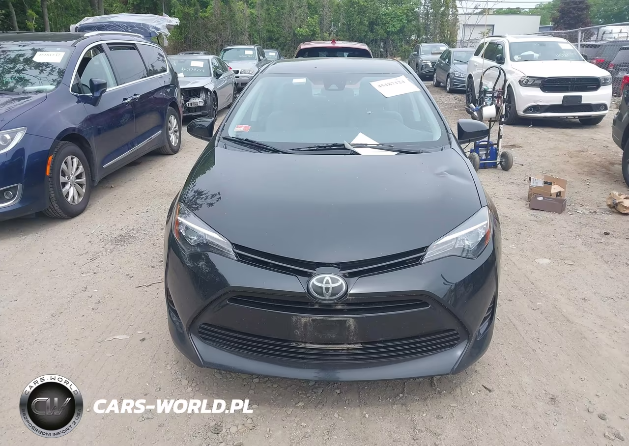 2017 Toyota Corolla Le VIN:2T1BURHE9HC802713 - 12