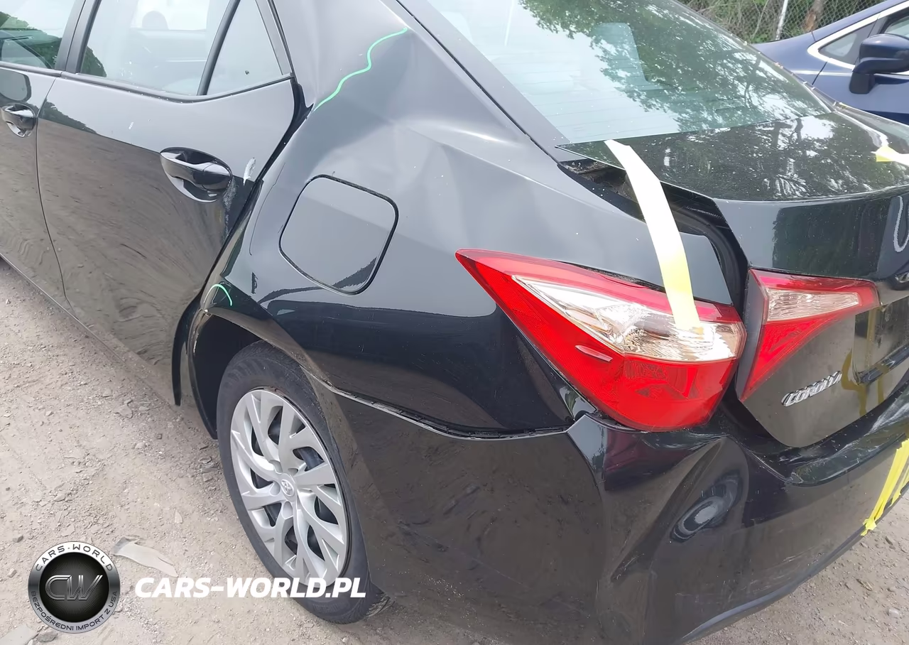 2017 Toyota Corolla Le VIN:2T1BURHE9HC802713 - 6