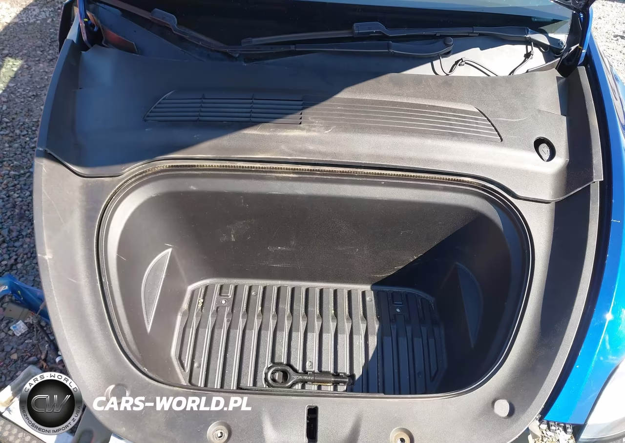 2020 Tesla Model Y Long Range Dual Motor All-Wheel Drive-Performance Dual Motor All-Wheel Drive VIN:5YJYGDEF3LF001944 - 10