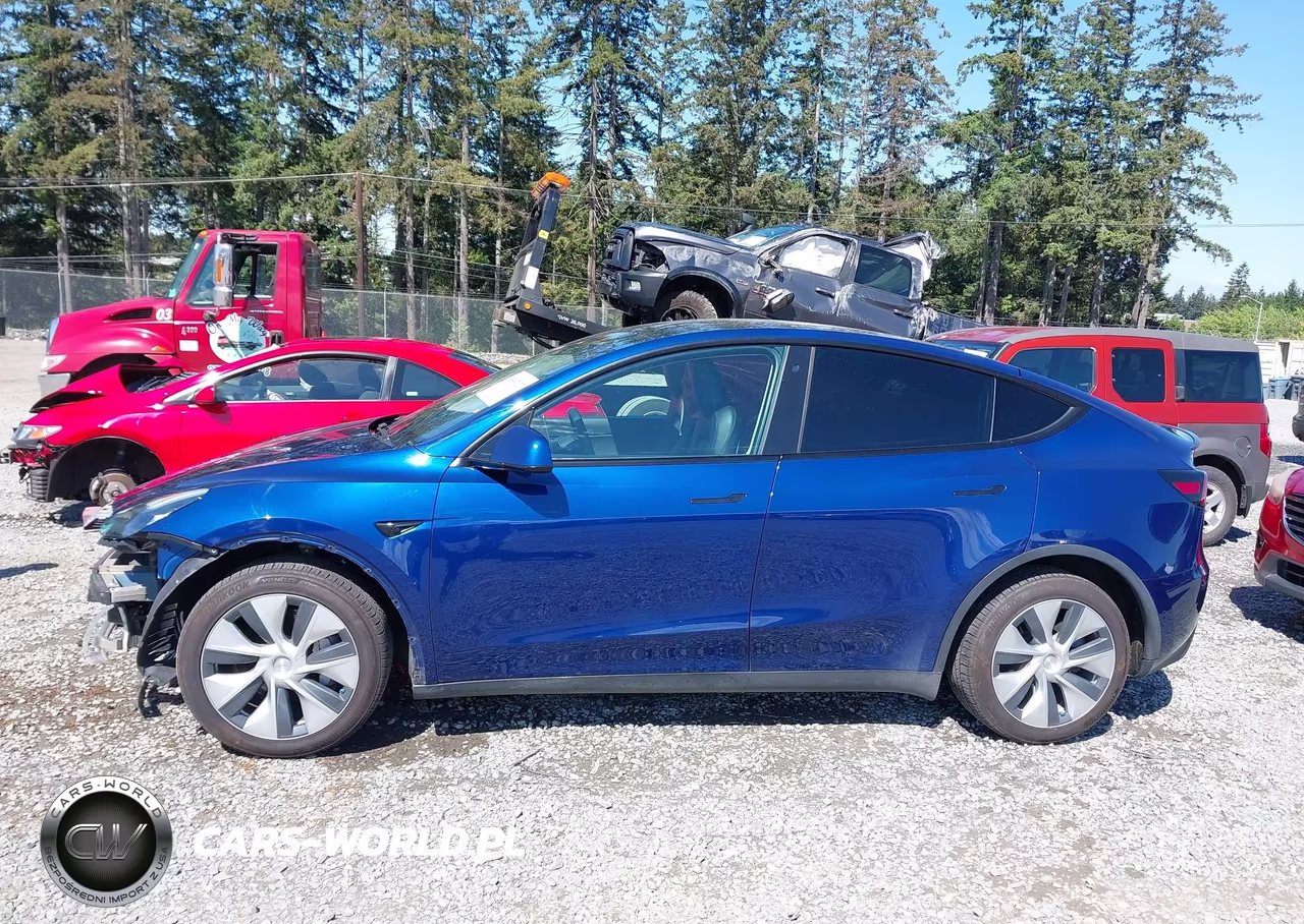 2020 Tesla Model Y Long Range Dual Motor All-Wheel Drive-Performance Dual Motor All-Wheel Drive VIN:5YJYGDEF3LF001944 - 15
