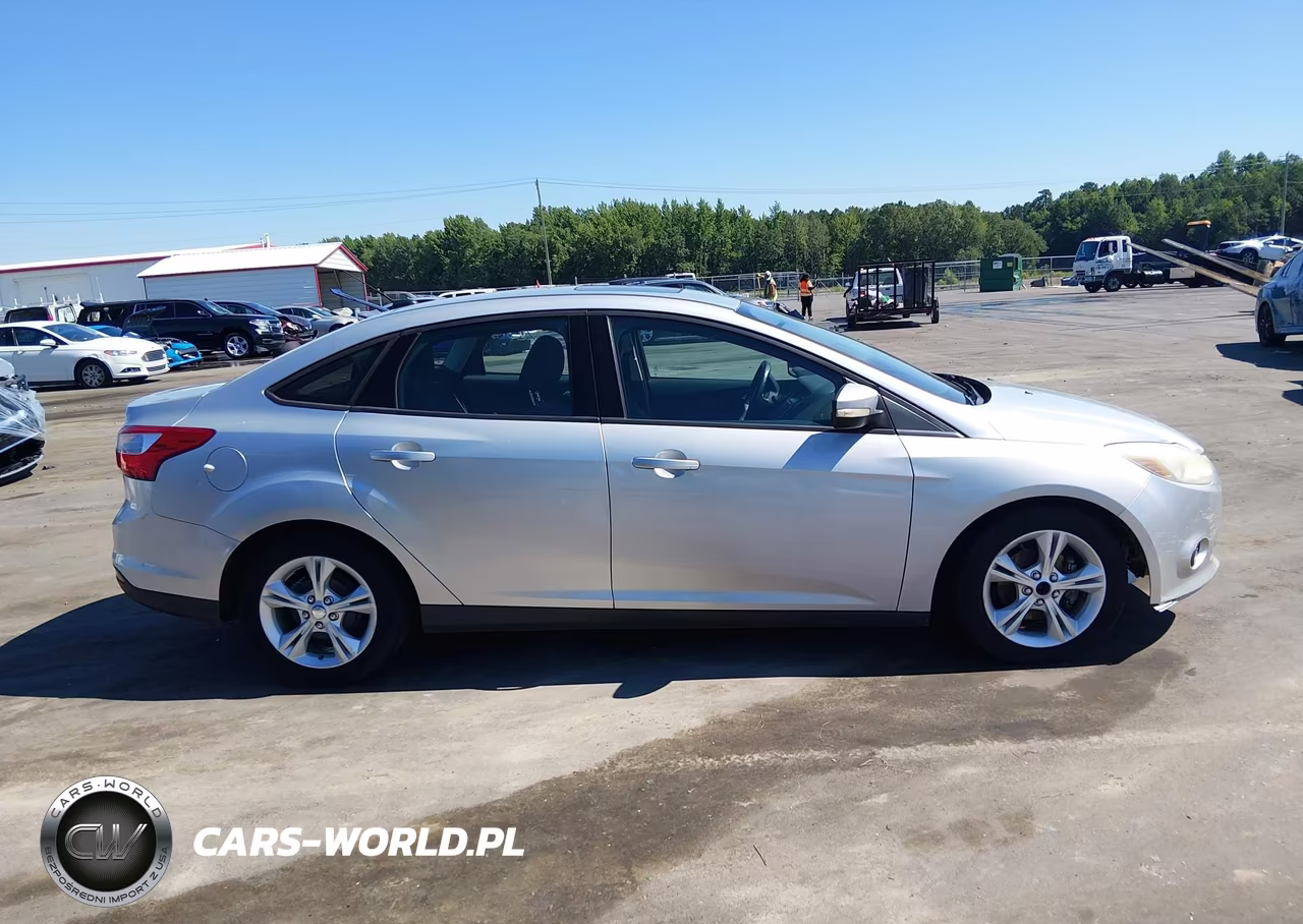 2014 Ford Focus Se VIN:1FADP3F27EL215927 - 13