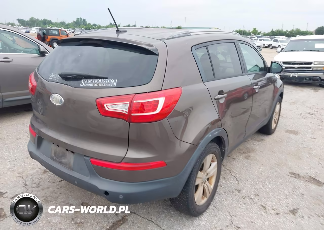 2012 Kia Sportage Lx VIN:KNDPB3A24C7197390 - 4