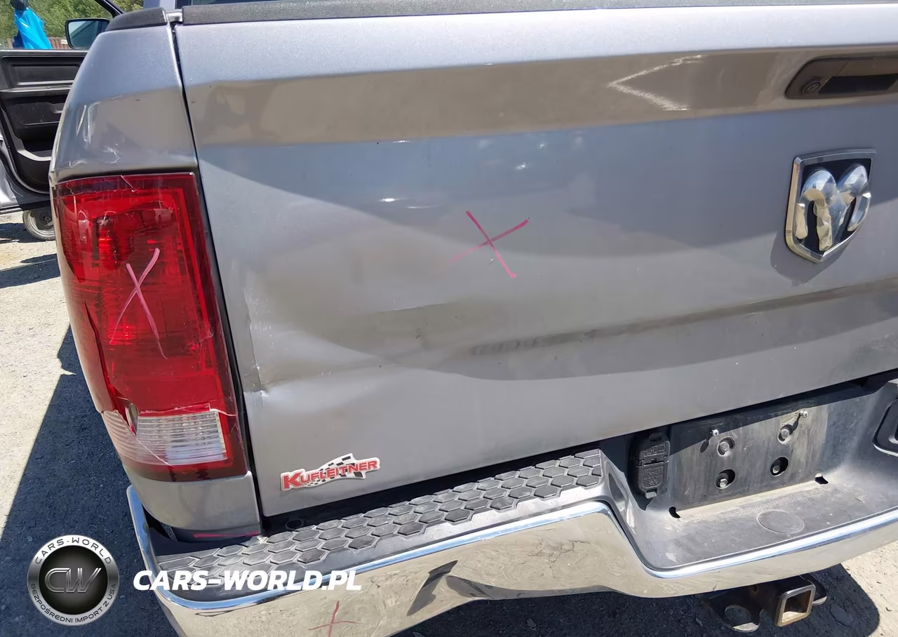 2019 Ram 1500 Classic Tradesman 4X4 6'4 Box VIN:1C6RR7SM1KS672797 - 17