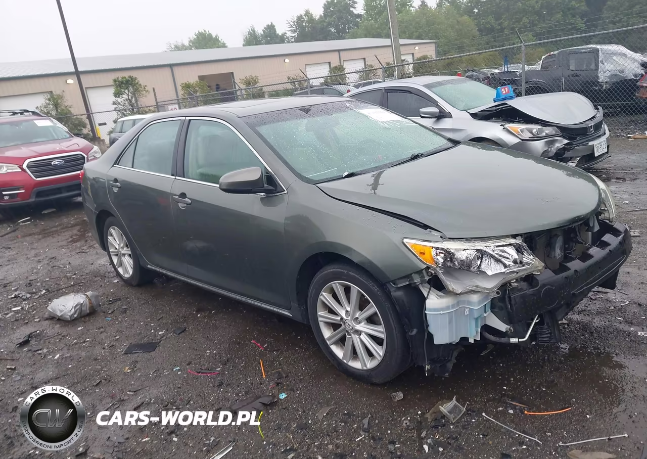 2013 Toyota Camry Xle – zdjęcie 1 z 16