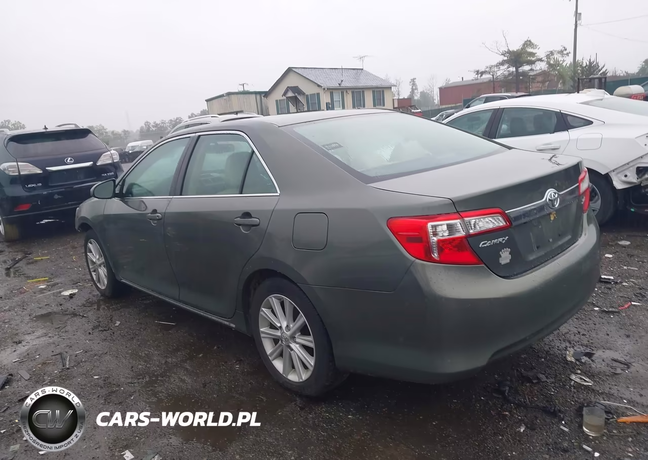 2013 Toyota Camry Xle VIN:4T4BF1FK0DR295638 - 3