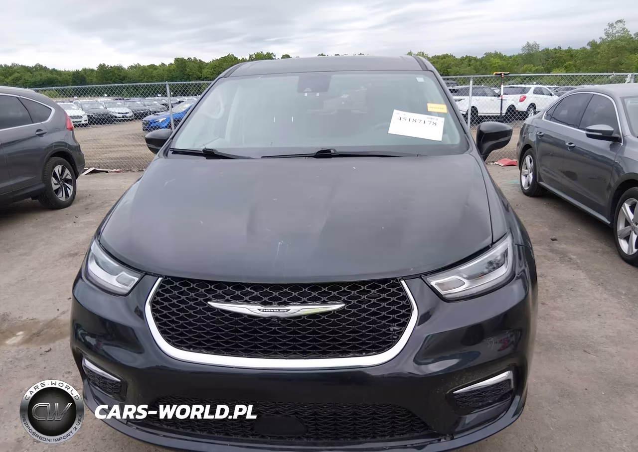 2023 Chrysler Pacifica Touring L VIN:2C4RC1BG5PR536540 - 12