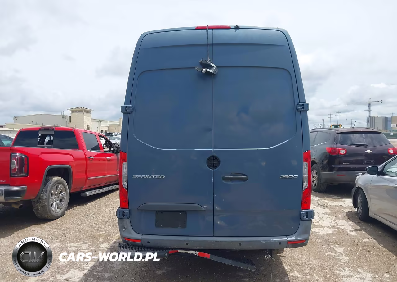 2019 Mercedes Benz Sprinter 2500 Delivery Van VIN:WD4PF1CD8KT012471 - 16