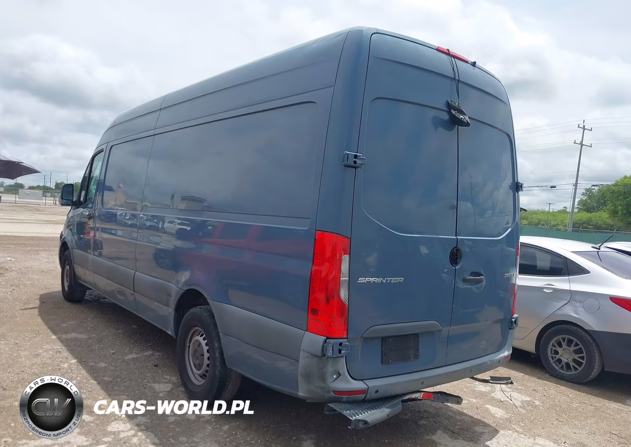 2019 Mercedes Benz Sprinter 2500 Delivery Van VIN:WD4PF1CD8KT012471 - 3