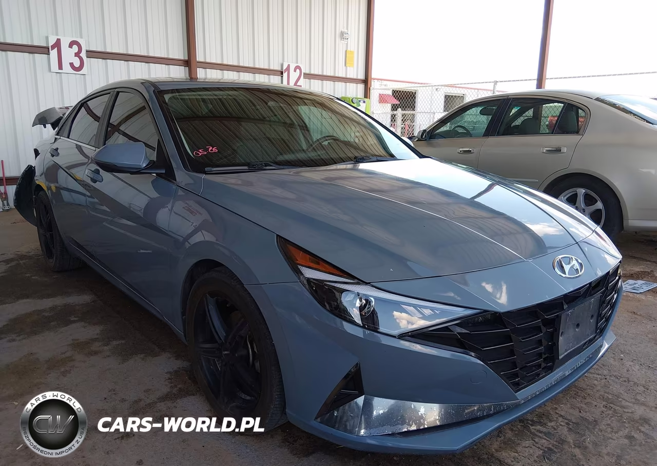 HYUNDAI ELANTRA